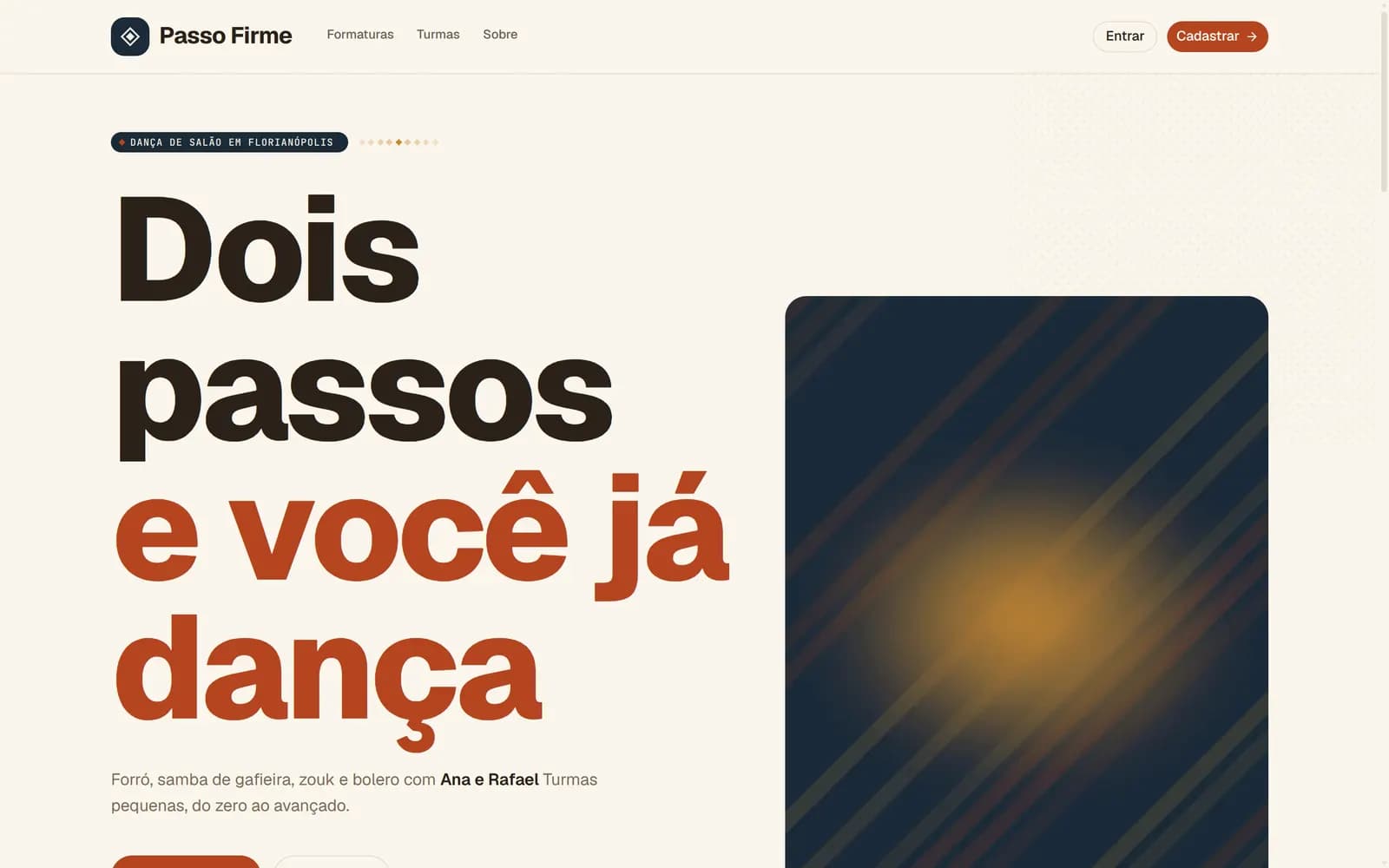 Site público de uma academia de exemplo criado no Ritmar